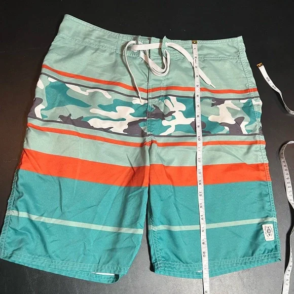 Life is Good Bold Coast Board Shorts - Picture 5 of 9